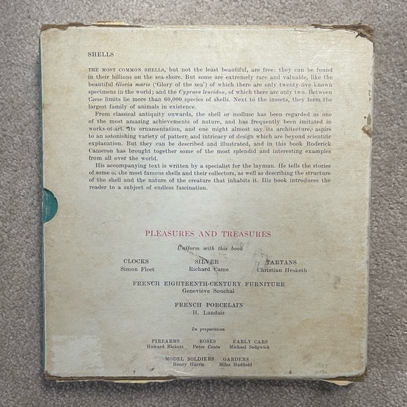 Shells Pleasures & Treasures First Edition Book with Slip Cover - Picture 4 of 13